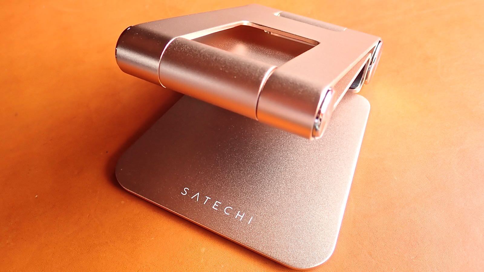 0198 Satechi R1 aluminum multi angle folding tablet stand review 09