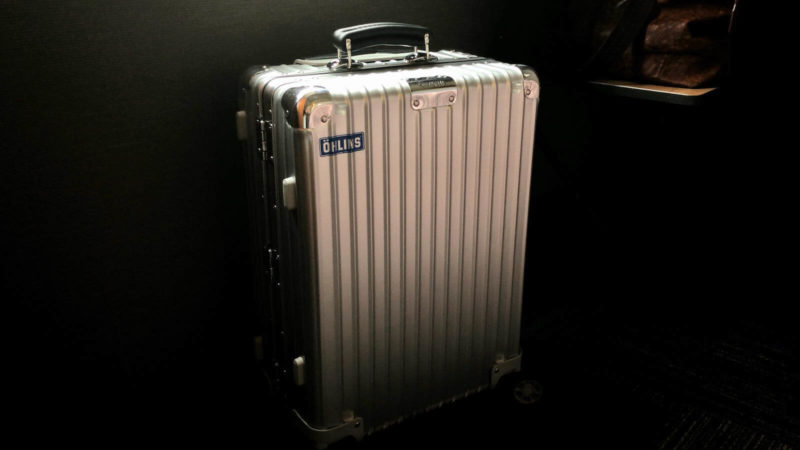 [0228] 機内に持ち込めるスーツケース リモワ CLASSIC Cabin（クラシックキャビン） S 33Lを徹底レビュー!!