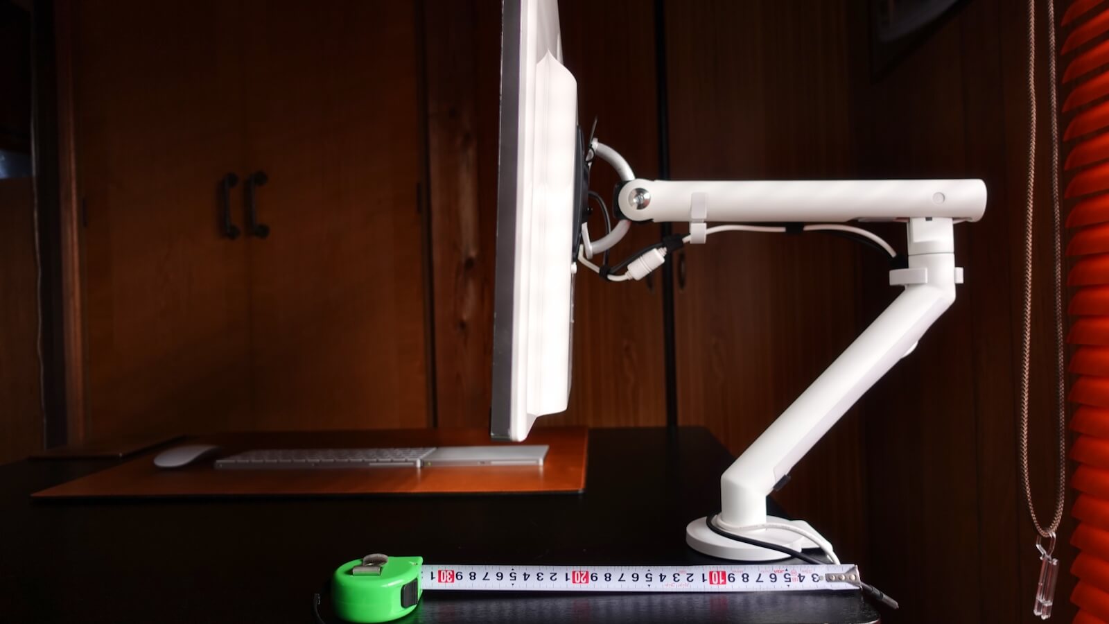 Herman Miller Flo Monitor Arm Operating Range Depth 16cm