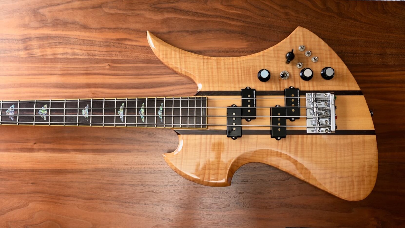 0252_BC Rich_MKB 1600JE BASS_Japan Edition_10.